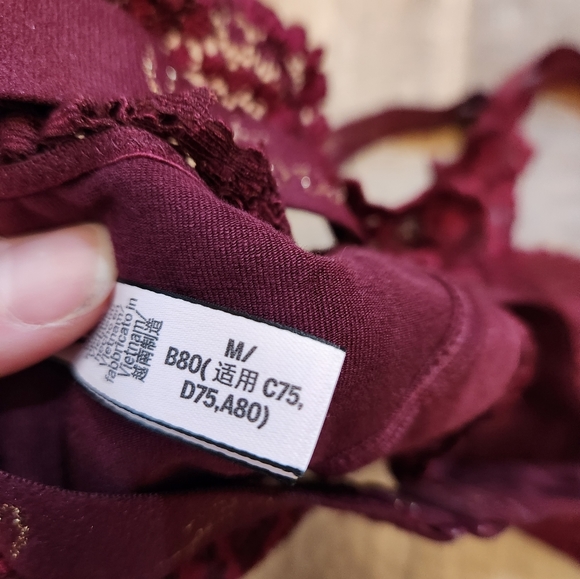 Victoria's Secret Racerback Bralette - Picture 4 of 4